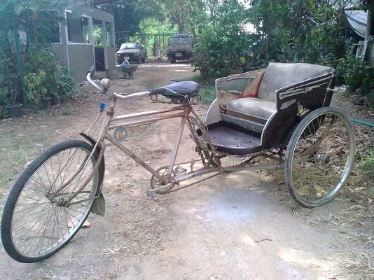 ขายสามล้อถีบโบราณ ปั่นได้ เหมาะแก่การอนุรักษ์มีรูปครับ ขายสามล้อถีบโบราณ ปั่นได้ เหมาะแก่การอนุรักษ์มีรูปครับ