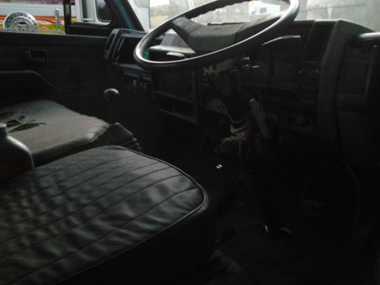 ISUZU TL 85 HP รถบรรทุก 4 ล้อกลาง สภาพดีทั้งภายนอกและภายในพร้อมใช้งาน เครื่องดี หัวเหลี่ยมสวยไม่มีผุ ภายในเก๋งอุปกรณ์ครบครัน เฟืองท้ายใช้เพลาลอยบรรทุกหนักไสบายครับ เอกสารทะเบียนภาษีครบพร้อมโอน ราคาต่อรองได้ครับ ISUZU TL 85 HP รถบรรทุก 4 ล้อกลาง สภาพดีทั้งภายนอกและภายในพร้อมใช้งาน เครื่องดี หัวเหลี่ยมสวยไม่มีผุ ภายในเก๋งอุปกรณ์ครบครัน เฟืองท้ายใช้เพลาลอยบรรทุกหนักไสบายครับ เอกสารทะเบียนภาษีครบพร้อมโอน ราคาต่อรองได้ครับ