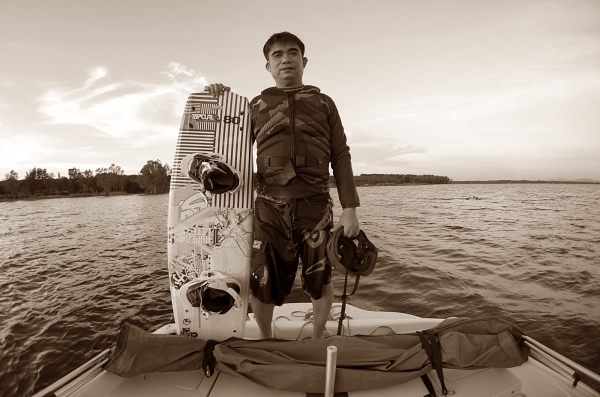 Tahoe q4 sports fish 19.5ฟุต เครื่อง4.3 หัวฉีด mercuiser