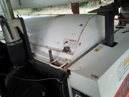 KUBOTA DC-68G 68 แรง รถเกี่ยวข้าวสภาพดีพร้อมใช้งานได้เลย ความจุเมล็ดข้าว 600 กิโลกรัม ทำงานเร็วได้วันละ 23 ไร่ ประหยัดน้ำมัน 2-3 ลิตร/ไร่ เครื่องดีมากใช้งานน้อย ช่วงล่างแน่น เอกสารครบพร้อมครับ KUBOTA DC-68G 68 แรง รถเกี่ยวข้าวสภาพดีพร้อมใช้งานได้เลย ความจุเมล็ดข้าว 600 กิโลกรัม ทำงานเร็วได้วันละ 23 ไร่ ประหยัดน้ำมัน 2-3 ลิตร/ไร่ เครื่องดีมากใช้งานน้อย ช่วงล่างแน่น เอกสารครบพร้อมครับ