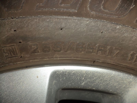 ขายแม็กเดิมพร้อมยางMAZDA BT50 PRO ขอบ17 นิ้ว  1 ชุด ป้ายแดง