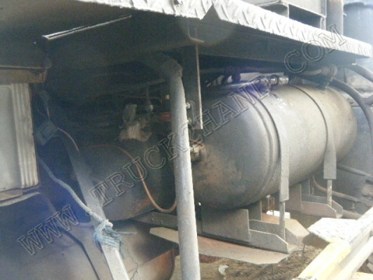 รถบรรทุก 10 ล้อหัวลาก ยี่ห้อ HINO  390 แรงม้า