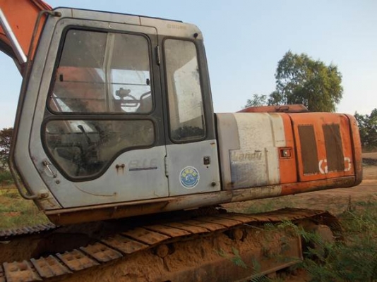 hitachi EX200 Supper TRUBO รุ่น2 สภาพตามรูป รถใช้งานตามปกติ ทุกวัน พร้อมใช้ สนใจติดต่อด่วน! 0876414953 มอส!!