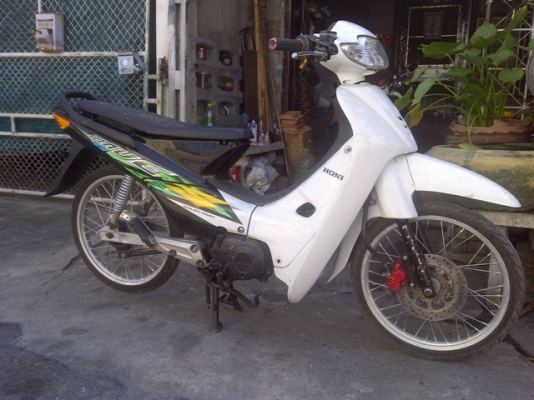 ขาย Honda Wave 100 ปี46 ทะเบียนโอน 7500 บาท ลดได้ๆ