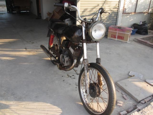 ขาย SUZUKI GP100 ไม่มีทะเบียนสต๊าทไม่ติดขายตามสภาพ (จัดส่งได้) ขาย SUZUKI GP100 ไม่มีทะเบียนสต๊าทไม่ติดขายตามสภาพ (จัดส่งได้)