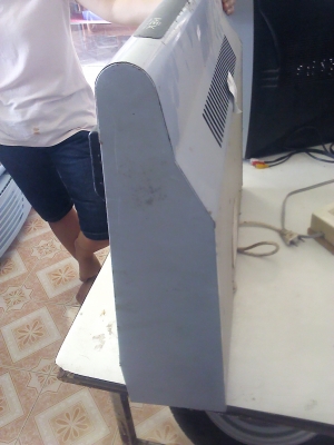 เครื่องดูดควัน MEX ของอิตาลี มีพัดลมดูด 2 ตัว มีไฟส่อง เลือกให้ลมออกด้านนอกหรือด้านในได้