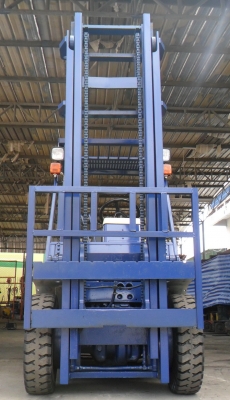 FORKLIFT-KOMATSUรุ่น11ติดแก๊ส2ตันเสา4เมตรสวยรับประกัน3เดือนขายด่วน