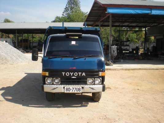 ขายรถ 6ล้อ สภาพสวย พร้อมใช่งานครับ