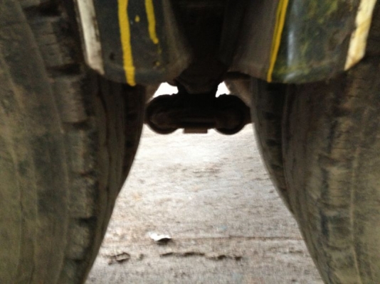 รถอิซูซุ 10 ล้อ หัวลาก FXZ 270 แรงม้า ปี 45  สนใจติดต่อ 081 - 6079515