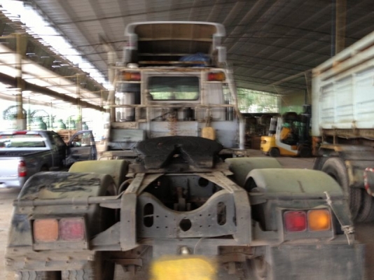 รถอิซูซุ 10 ล้อ หัวลาก FXZ 270 แรงม้า ปี 45  สนใจติดต่อ 081 - 6079515