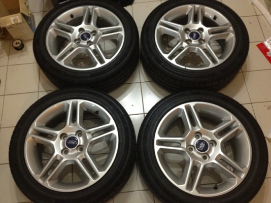 ขายแม็กซ์เดิมขอบ16 ตัว Ford festa 4/100 + ยางปี12 ราคา 9,900 บาท ราคาถูก