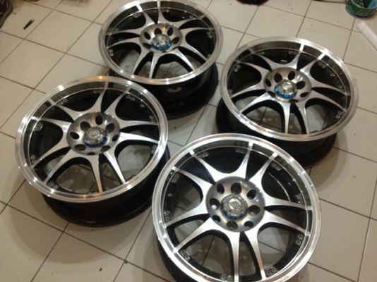 ขายแม็กซ์มือ2 ลาย AF ขอบ 15 4รู100/114 ราคา 5500 บาท ถูกๆๆๆๆ