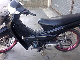 ขายเวฟ100 ปี46 ล้อเเดงD.I.D เดิม ราคา 13500 บาททะเบียนขาด56