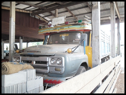 สิบล้อหัวยาว เพลาเดียวไม่ดั้ม สภาพสวยมากๆ