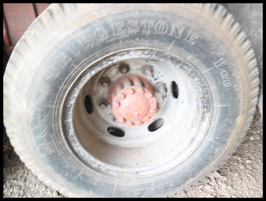 สิบล้อหัวยาว เพลาเดียวไม่ดั้ม สภาพสวยมากๆ