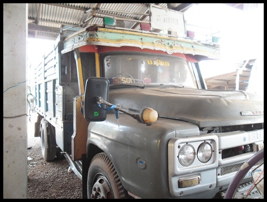 สิบล้อหัวยาว เพลาเดียวไม่ดั้ม สภาพสวยมากๆ