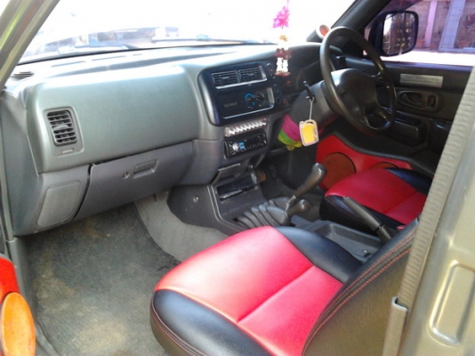 ***ขายแล้วครับขอบคุณ Truck2hand ขาย รถ4WD เท่ๆ เครื่องเสียงกระหึ่ม!! MITSU L200 MEGACAB 2.8 4WD ปี40/97 เครื่อง2.8 แห้งๆไม่มีหลวม ช่วงล่างแน่น ยกสูง ยาง 265 ขอบ18 ล้อแม็ก ยางเรเดียน ดี 4เส้น ภายในสวย เบาะสวยไม่มีขาด เครื่องเสียง CD-MP3 แอร์พร้อม พ.พาวเวอร