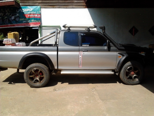 ***ขายแล้วครับขอบคุณ Truck2hand ขาย รถ4WD เท่ๆ เครื่องเสียงกระหึ่ม!! MITSU L200 MEGACAB 2.8 4WD ปี40/97 เครื่อง2.8 แห้งๆไม่มีหลวม ช่วงล่างแน่น ยกสูง ยาง 265 ขอบ18 ล้อแม็ก ยางเรเดียน ดี 4เส้น ภายในสวย เบาะสวยไม่มีขาด เครื่องเสียง CD-MP3 แอร์พร้อม พ.พาวเวอร