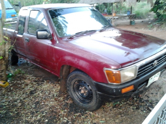 ขาย กระบะแค็ป ไมตี้เอ็กซ์ 2.5 ปี35/92 ทำโป่ง หน้า-หลัง เครื่อง2L 2.5 แน่นๆแห้งๆ ช่วงล่างดีไม่มีส่าย คัสซีสวย กระบะมีผุบ้างตามรูป ภายในดี เบาะไม่ขาด คอนโซลครบ แอร์ พ.ไม่เวอร์ หน้า-หลังเดิมๆ ไม่เคยชน ยางดี4เส้น สีไม่สวย มีแตก มีลอก ***ขายแล้วครับขอบคุณ Truc