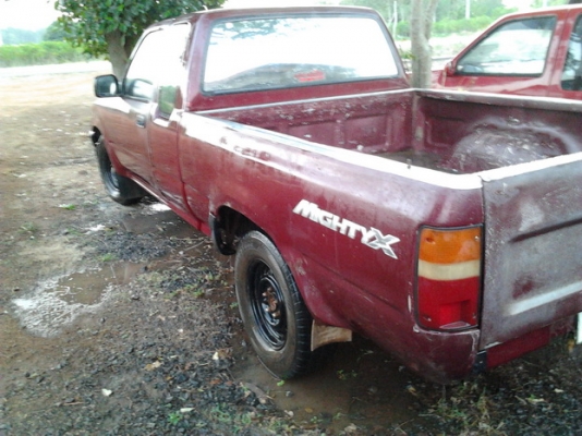 ขาย กระบะแค็ป ไมตี้เอ็กซ์ 2.5 ปี35/92 ทำโป่ง หน้า-หลัง เครื่อง2L 2.5 แน่นๆแห้งๆ ช่วงล่างดีไม่มีส่าย คัสซีสวย กระบะมีผุบ้างตามรูป ภายในดี เบาะไม่ขาด คอนโซลครบ แอร์ พ.ไม่เวอร์ หน้า-หลังเดิมๆ ไม่เคยชน ยางดี4เส้น สีไม่สวย มีแตก มีลอก ***ขายแล้วครับขอบคุณ Truc