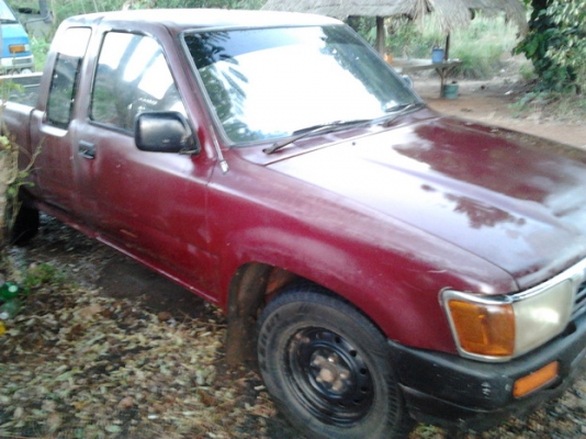 ขาย กระบะแค็ป ไมตี้เอ็กซ์ 2.5 ปี35/92 ทำโป่ง หน้า-หลัง เครื่อง2L 2.5 แน่นๆแห้งๆ ช่วงล่างดีไม่มีส่าย คัสซีสวย กระบะมีผุบ้างตามรูป ภายในดี เบาะไม่ขาด คอนโซลครบ แอร์ พ.ไม่เวอร์ หน้า-หลังเดิมๆ ไม่เคยชน ยางดี4เส้น สีไม่สวย มีแตก มีลอก ***ขายแล้วครับขอบคุณ Truc