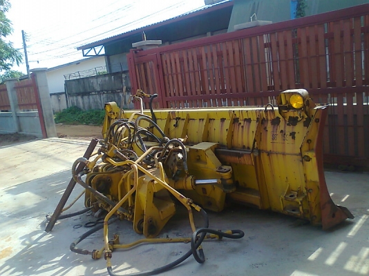 ขายด่วน!..ใบมีดดันหน้า ทั้งชุด รถตัก KOMATSU WA200-1 อะไหล่แท้ ญี่ปุ่น สภาพใหม่เอี่ยม.