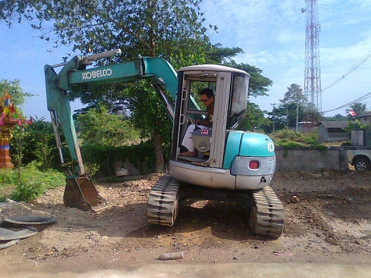 ขายด่วน!..รถแบคโฮ KOBELCO SK50 UR รถเก่าญี่ปุ่น สภาพสวย เอี่ยมๆ มีใบดันหน้า ปรับสภาพ พร้อมใช้งาน รับประกันความสวย.