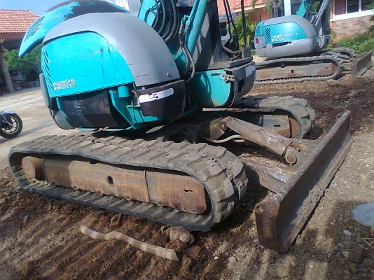 ขายด่วน!..รถแบคโฮ KOBELCO SK50 รถเก่าญี่ปุ่น สภาพสวย เอี่ยมๆ มีใบดันหน้า ปรับสภาพ พร้อมใช้งาน.