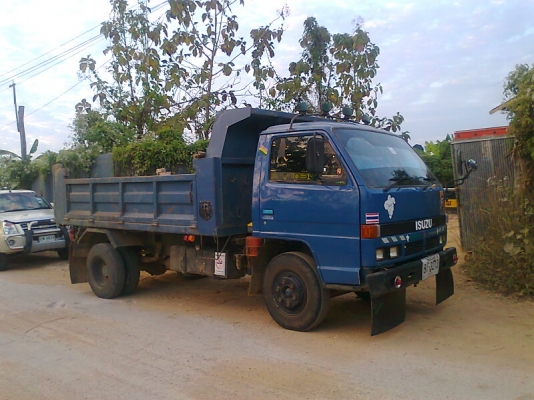 ขายด่วน!..รถหกล้อสวยเอี่ยม ISUZU NPR รถห้างปี 34 มีเกียร์สโลว์ มีทะเบียน มีภาษีครบ พร้อมแล้วสำหรับการลุยงาน ลุยเงิน!