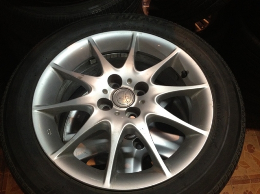 ขายแม็กซ์เดิมมือ2 Toyota Altis ขอบ16 4รู 100 พร้อมยางราคา 6500 บาท ราคาถูก