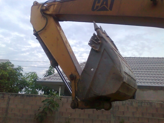 ขายด่วน!..รถแบคโฮ CAT 320 V1 สวยแน่นทั้งคัน ขุดดินได้แรงดีไม่มีโหลด มีทะเบียน พร้อมลุย.