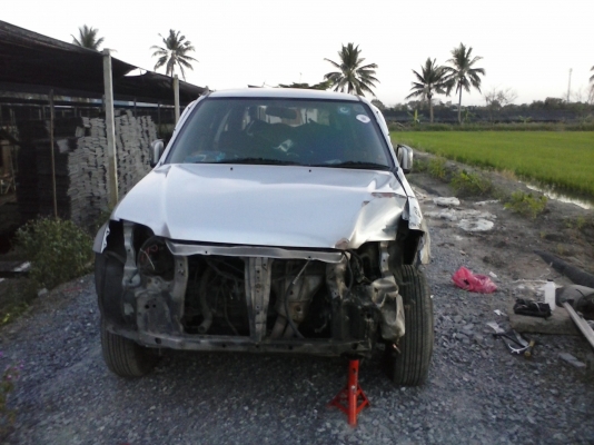 ขายซากรถอุบัติเหตุ ฮอนด้า CRV ปี1997...พร้อมเล่มทะเบียนบุคคล.