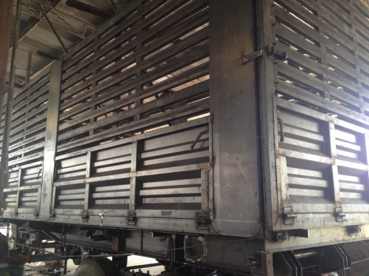 รับต่อกระบะบรรทุก ทุกชนิด กระบะดั้มดิน ดั้มคอกสูง กระบะคารืโก้ หาง ลูกพ่วง เทรลเลอร์ ก้างปลา โดยช่างที่มีประสบการณ์สูงกว่า 30 ปีได้มาตรฐานกรมขนส่งทางบก