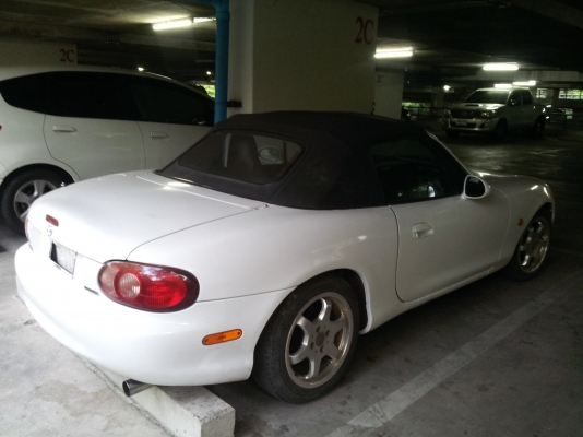 รถมือสองราคาถูก Mazda mx 5 เปิดประทุน สีขาว