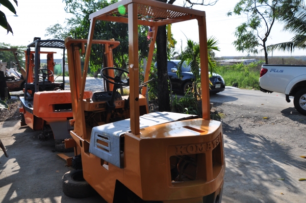 รถโฟร์คลิฟท์ โคมัสสุ 1.5 ตัน เครื่องดีเซล เกียร์ธรรมดา