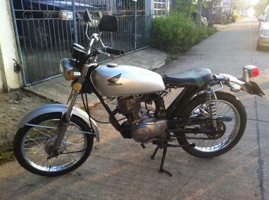 ขายcg125  สวยๆ 0848809220 no book เครื่องดีมากครับ 9900 กอ่นปีใหม่  poohรังสิต