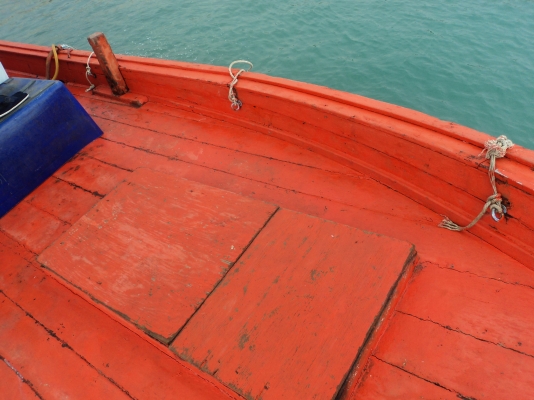 ขายเรือประมง ขนาด 5 วากว่า ท้องเรือหุ้มไฟเบอร์ไม่มีรั่ว ดาดฟ้าไม่รั่ว เครื่องยนต์ HINO EH700 6สูบ 175 แรงม้า มาดูเรือได้ครับอยู่ที่ มาบตาพุต ขายเรือประมง ขนาด 5 วากว่า ท้องเรือหุ้มไฟเบอร์ไม่มีรั่ว ดาดฟ้าไม่รั่ว เครื่องยนต์ HINO EH700 6สูบ 175 แรงม้า มาดูเรือได้ครับอยู่ที่ มาบตาพุต