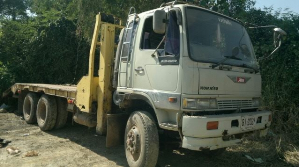 ขายรถสิบล้อHINO 2 เพลาเป็นรถเทนเลอร์บรรทุกแบคโฮหัวสิงไฮเทรค  คัชซี725เบรคทิฤฟี่รถสวยพร้อมย้าย200ได้เลย