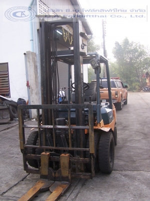 ขายรถ โฟล์คลิฟท์ TOYOTA รุ่น 7-FD30