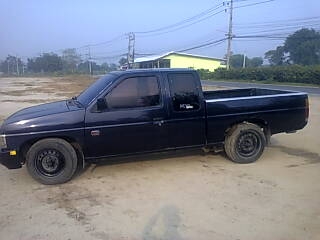 นิสัน บิกเอ็ม 95 ตัวประกอบนอกหลังคาซันลูป พวงมาลัยเพาเวอร์ เครื่องดีคัชชีสวยจัดด