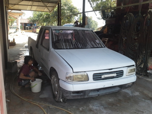 ขายแล้วครับ 133000 บาทเอง รถกะบะ ISUZU TFR พร้อมใช้ ทำสีใหม่ ทะเบียนพร้อมโอน ภาษีหมด ก.ย. 57 ราคาต่อรองได้ครับ ขายแล้วครับ 133000 บาทเอง รถกะบะ ISUZU TFR พร้อมใช้ ทำสีใหม่ ทะเบียนพร้อมโอน ภาษีหมด ก.ย. 57 ราคาต่อรองได้ครับ