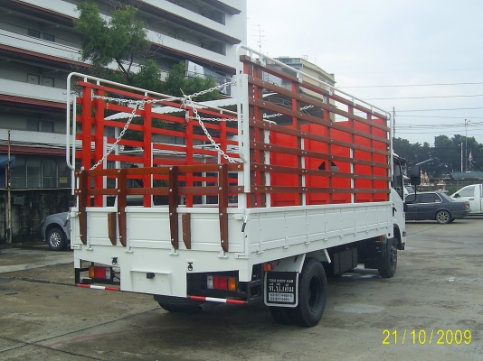 รถบรรทุก 6ล้อกลาง