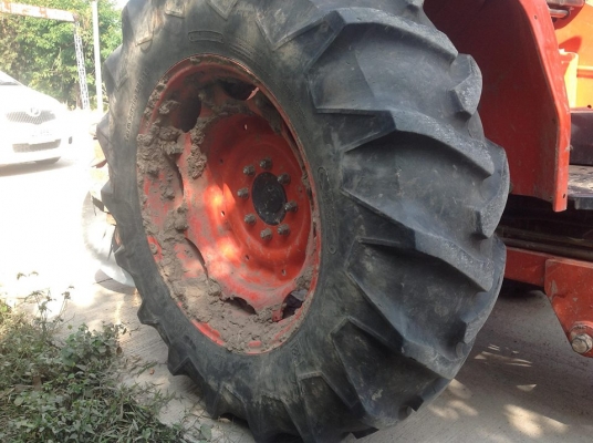 ขาย คูโบต้า M 5000 SU รถปี 52 รุ่นหลังคาส้มตัวสุดท้าย ทะเบียนพร้อม เจ้าของดูแลรถดี