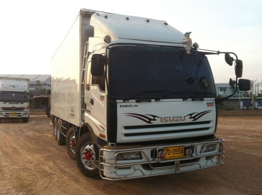 ISUZU GIGA 12 ล้อ ตู้บรรทุกปลา 360  แรง
