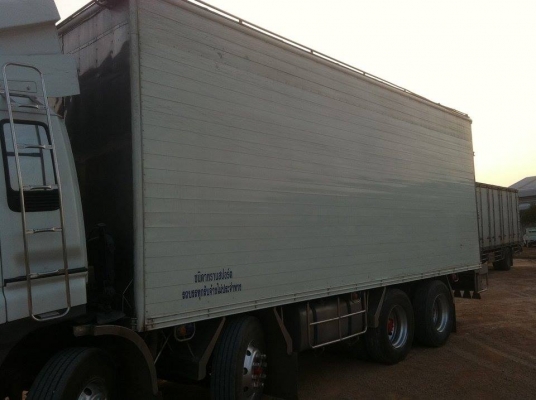 ISUZU GIGA 12 ล้อ ตู้บรรทุกปลา 360  แรง