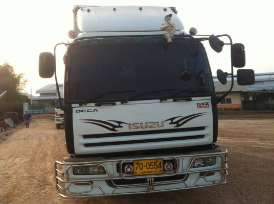 ISUZU GIGA 12 ล้อ ตู้บรรทุกปลา 360  แรง