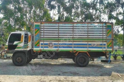 รถบรรทุก 6 ล้อดั๊มพ์ ยี่ห้อ HINO รุ่น สิงค์ไฮเทค