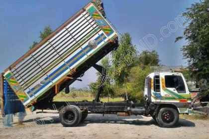 รถบรรทุก 6 ล้อดั๊มพ์ ยี่ห้อ HINO รุ่น สิงค์ไฮเทค
