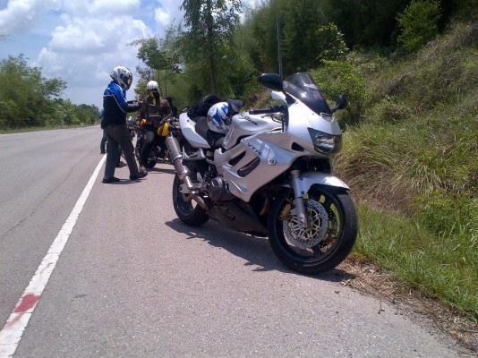 ขาย vtr 1000f  ปี99 ทะเบียน ยางเพิ่งเปลี่ยน ของเหลวถ่ายเปลี่ยนใหม่หมด