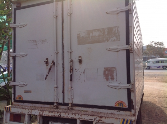 ขายรถหกล้อตู้แห้ง ขายรถหกล้อตู้แห้ง